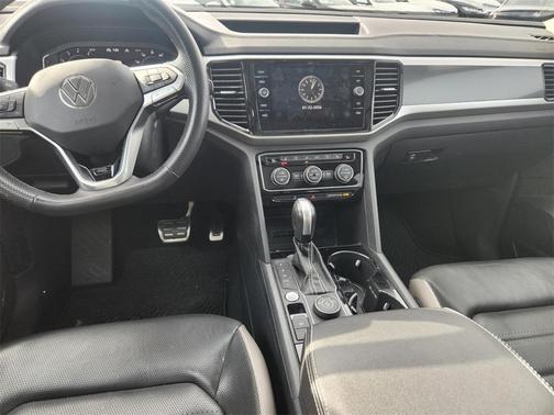 2023 Volkswagen Atlas 3.6L SEL Premium