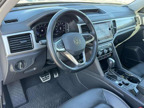 2023 Volkswagen Atlas 3.6L SEL Premium