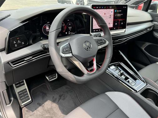 2025 Volkswagen Golf GTI 2.0T SE DSG