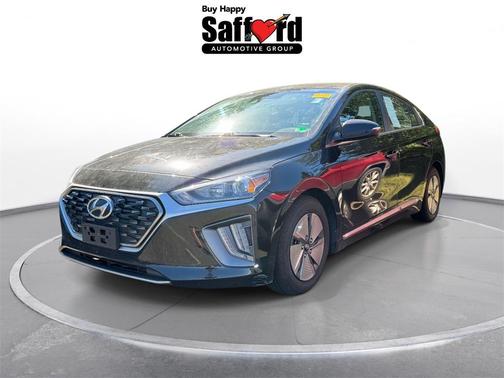 2022 Hyundai IONIQ Hybrid SE
