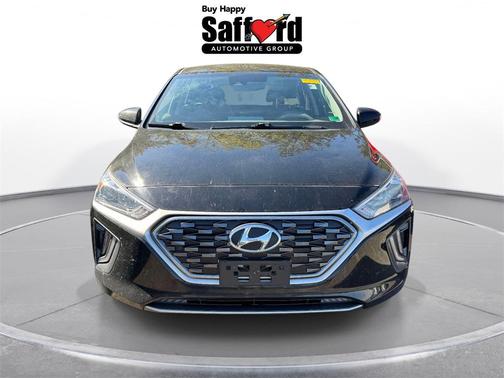 2022 Hyundai IONIQ Hybrid SE