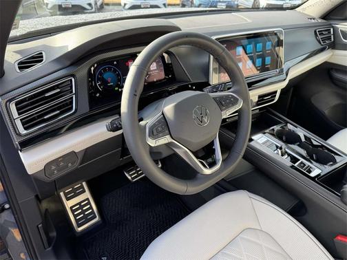 2026 Volkswagen Atlas Cross Sport 2.0T SEL Premium