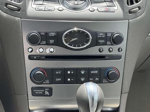 2011 INFINITI G37 Journey