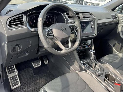 2024 Volkswagen Tiguan 2.0T SEL R-Line 4MOTION