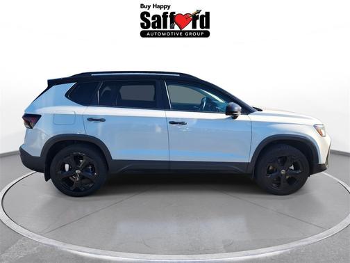 2025 Volkswagen Taos 1.5T SE Black