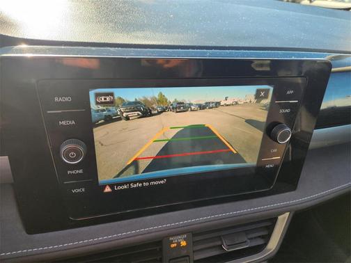 2025 Volkswagen Taos 1.5T SE Black