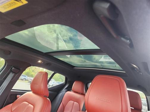 2020 Volvo XC40 T4 Inscription