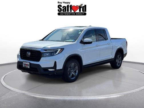 White 2023 Honda Ridgeline RTL-E
