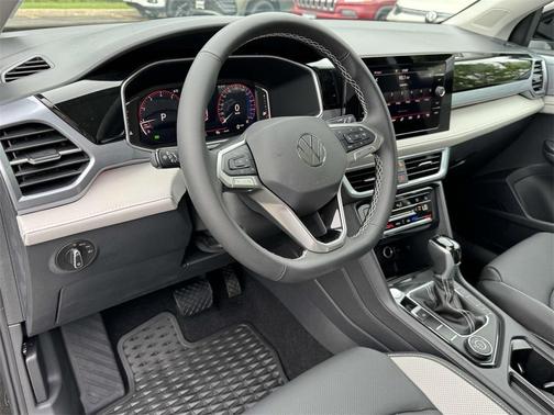 2025 Volkswagen Taos 1.5T SEL