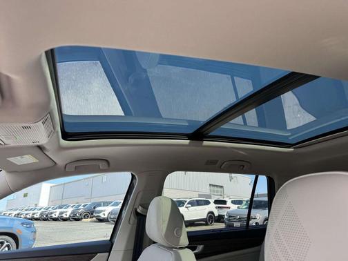 Pure Gray 2026 Volkswagen Atlas 2.0T SEL Premium R-Line 4MOTION