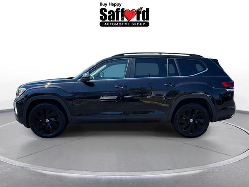 Deep Black Pearl 2024 Volkswagen Atlas 2.0T SE w/Technology 4MOTION