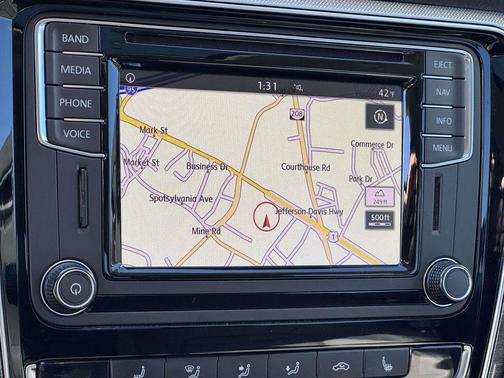 2017 Volkswagen Passat 1.8T SEL Premium