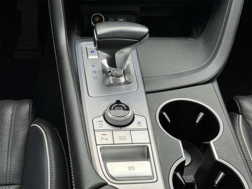 2020 Genesis G70 2.0T RWD