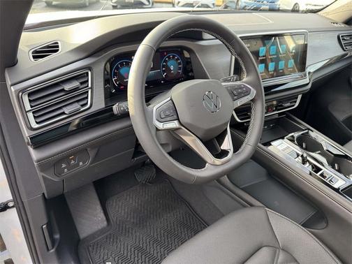 2026 Volkswagen Atlas Cross Sport 2.0T SE w/Technology 4MOTION