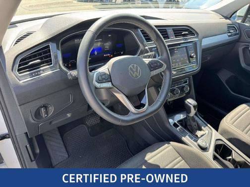 Pure White 2024 Volkswagen Tiguan 2.0T S