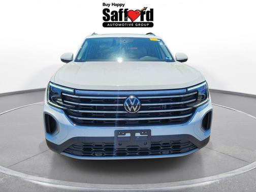 Pure White 2024 Volkswagen Atlas 2.0T SE w/Technology 4MOTION