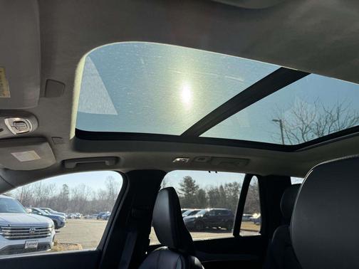 2022 Volvo XC90 T6 Inscription