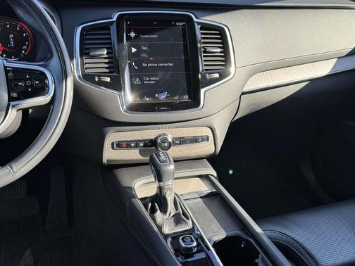 2022 Volvo XC90 T6 Inscription
