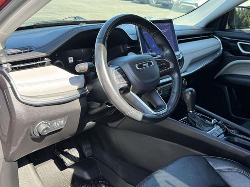 Velvet 2022 Jeep Compass Limited
