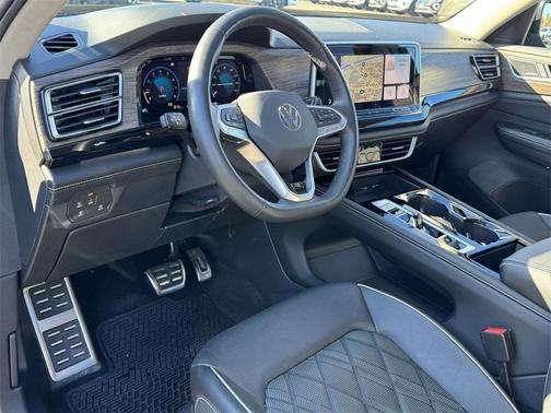 2025 Volkswagen Atlas 2.0T SEL Premium R-Line 4MOTION