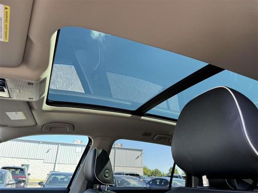 2025 Volkswagen Atlas 2.0T SEL Premium R-Line 4MOTION