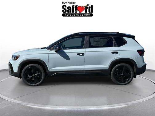 2025 Volkswagen Taos 1.5T SE Black