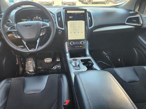 Black Metallic 2024 Ford Edge ST