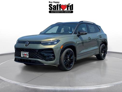 Avocado Green w/Deep Black Roof 2026 Volkswagen Tiguan 2.0T SE R-Line Black