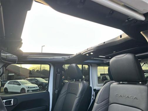 2024 Jeep Wrangler 4-Door Sahara 4x4