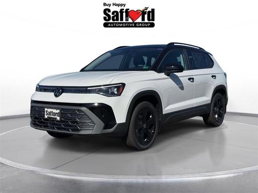 2025 Volkswagen Taos 1.5T SE Black