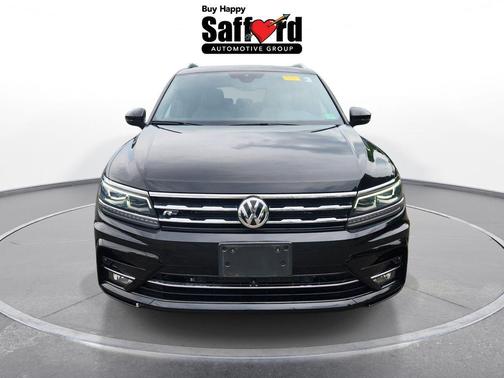 Deep Black Pearl 2021 Volkswagen Tiguan 2.0T SEL R-Line 4MOTION
