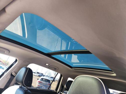 2025 Volkswagen Atlas 2.0T SEL Premium R-Line 4MOTION