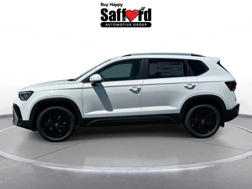 Pure White 2026 Volkswagen Taos SE