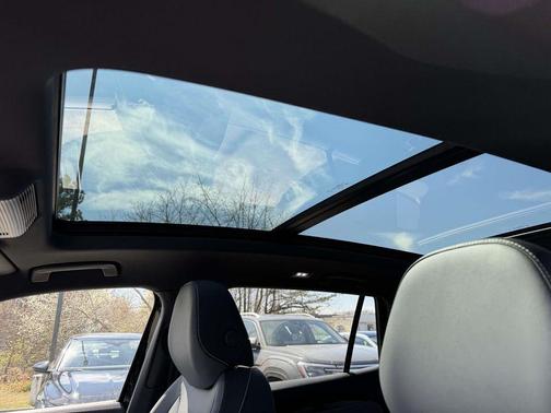 2026 Volkswagen Tiguan 2.0T SE R-Line Black 4MOTION