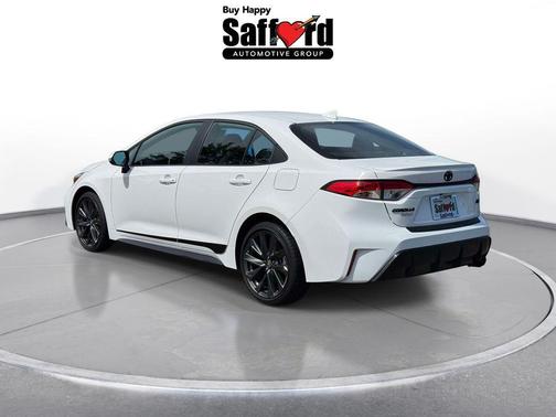 Ice Cap 2024 Toyota Corolla SE