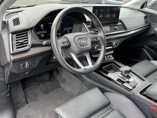 2024 Audi Q5 45 S line Premium Plus