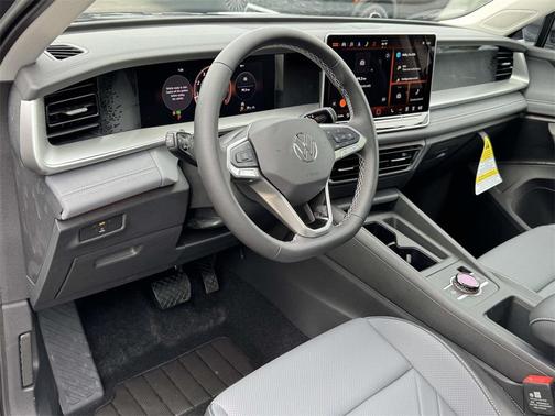 2025 Volkswagen Tiguan 2.0T SE 4MOTION