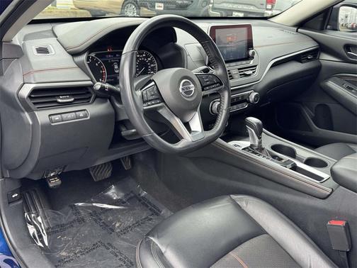 2021 Nissan Altima SR FWD