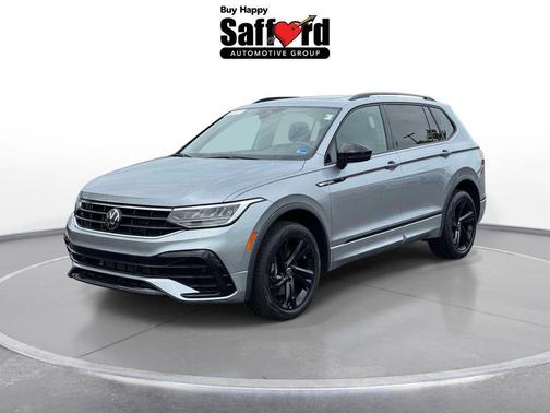 Pyrite Silver Metallic 2024 Volkswagen Tiguan 2.0T SE R-Line Black 4MOTION