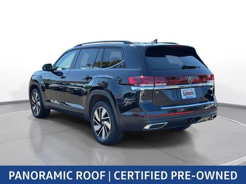 Deep Black Pearl Effect 2024 Volkswagen Atlas 2.0T SE