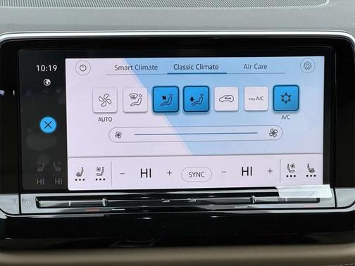 2025 Volkswagen Atlas Cross Sport 2.0T SE w/Technology 4MOTION