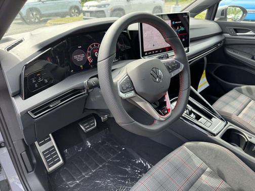 Moonstone 2026 Volkswagen Golf GTI 2.0T S DSG
