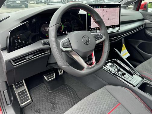 2025 Volkswagen Golf GTI 2.0T SE DSG