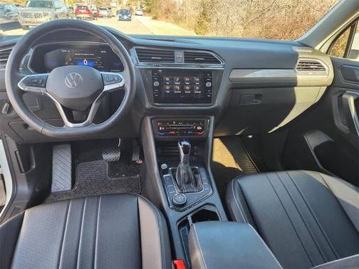 2024 Volkswagen Tiguan 2.0T SE 4MOTION