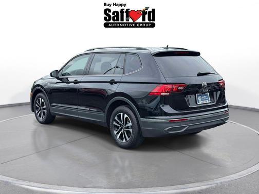 Deep Black Pearl 2024 Volkswagen Tiguan 2.0T S