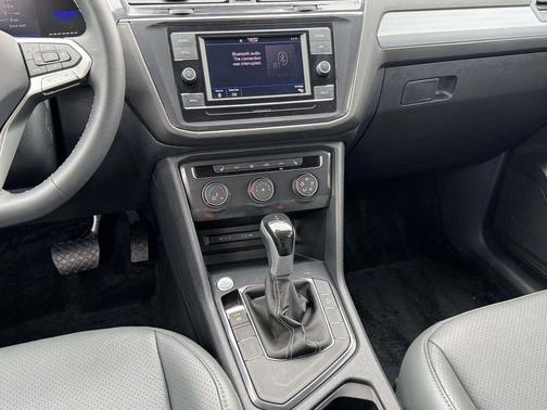 Deep Black Pearl 2024 Volkswagen Tiguan 2.0T S
