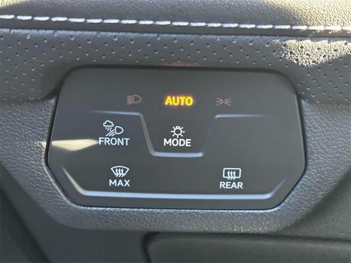 2025 Volkswagen Atlas 2.0T SE w/Technology 4MOTION