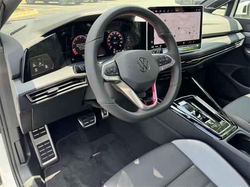 2025 Volkswagen Golf GTI 2.0T SE DSG