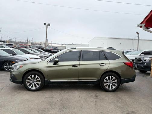 2019 Subaru Outback 3.6R Touring