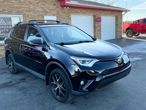 2018 Toyota RAV4 SE